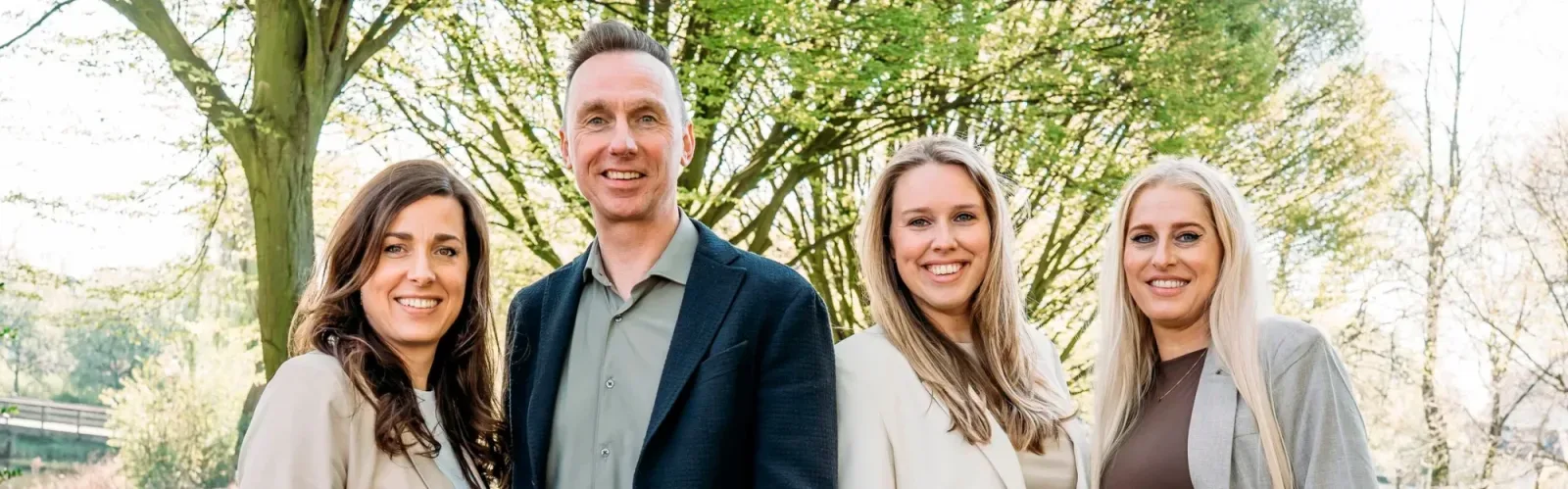 Team foto van 10+ Makelaars