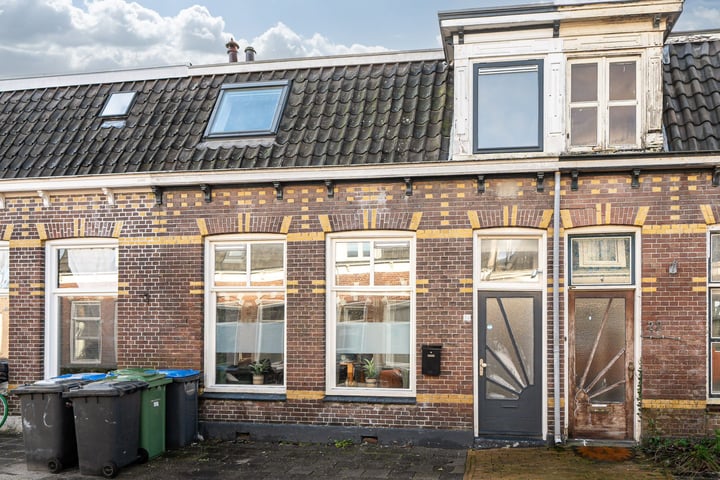 1e Woudstraat 24 in Sneek Foto