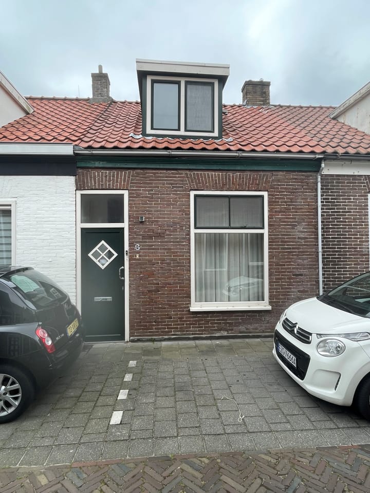 2e Emmadwarsstraat 6 in Den Helder