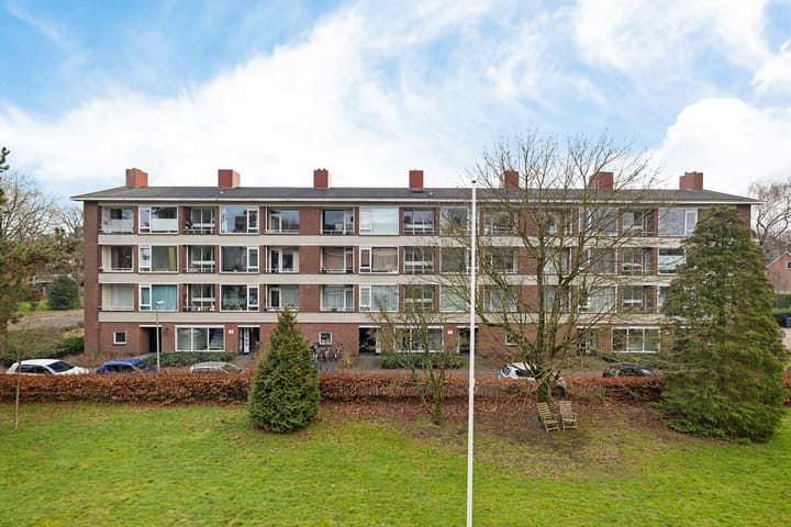 Aagje Dekenlaan 28 in Bussum foto