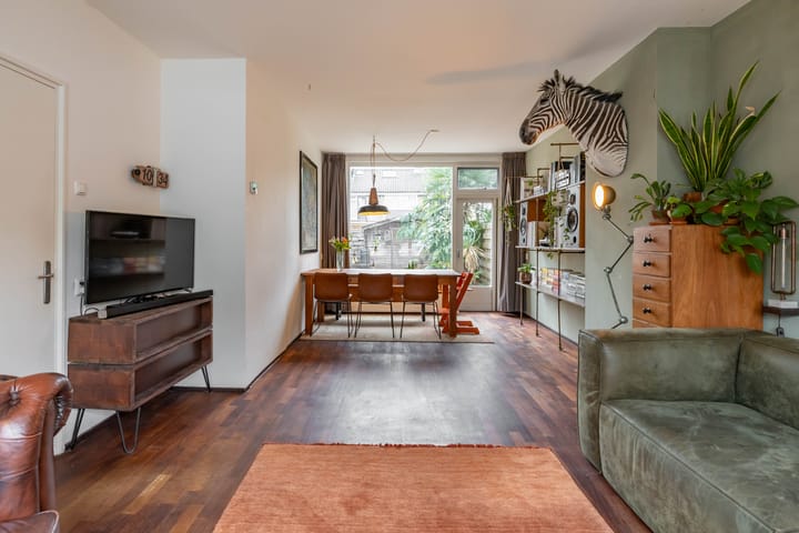 Aagje Dekenstraat 8 in Groningen Foto