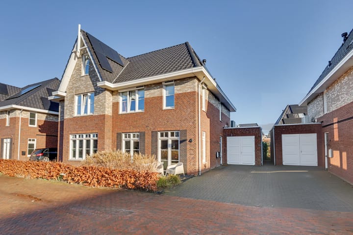 Aalbes 4 en Borne foto