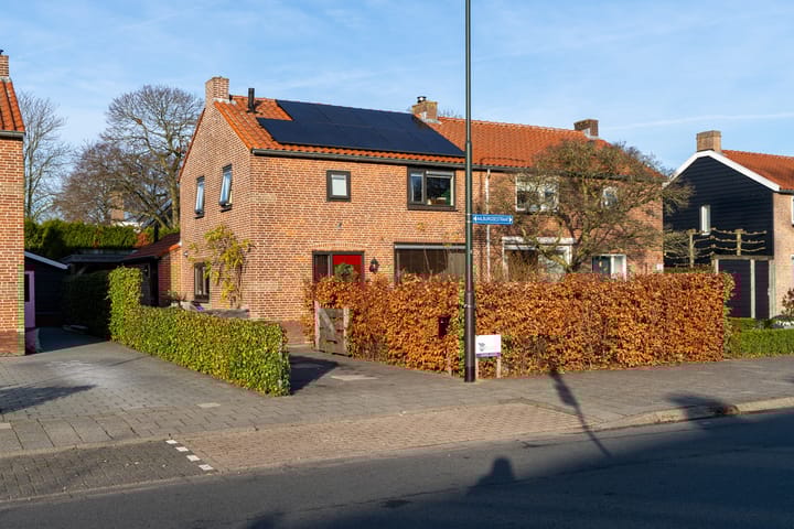 Aalburgsestraat 36 in Wijk en Aalburg Foto