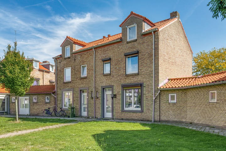 Aalmoezenier Roumenplein 66 in Maastricht Foto