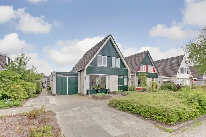 Aardebaan 12 in Opmeer