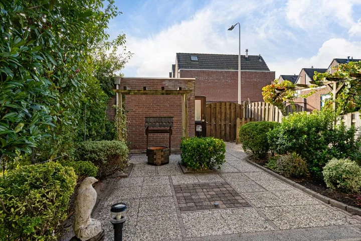 Aardster 247 Alphen aan den Rijn thumbnail 25