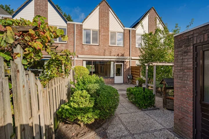 Aardster 247 Alphen aan den Rijn thumbnail 27
