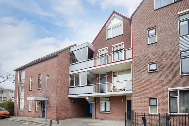 Aarhuispad 83 in Rotterdam photo