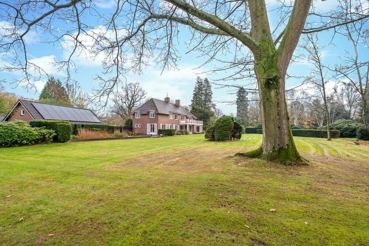 Photo of property Aarle-Rixtelseweg 69, Helmond