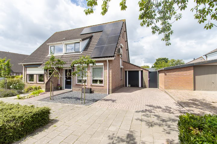 Aart van Osstraat 2 in Zuilichem Foto