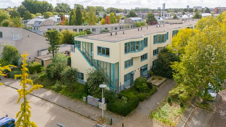 Aartsbisschop Romerostraat 547 in Utrecht Foto