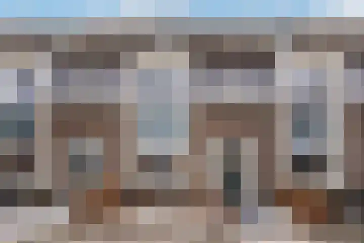 Abdij van Rijnsburglaan 8 Monster