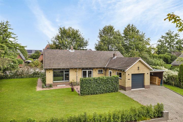 Abeelstraat 1 en Winterswijk foto