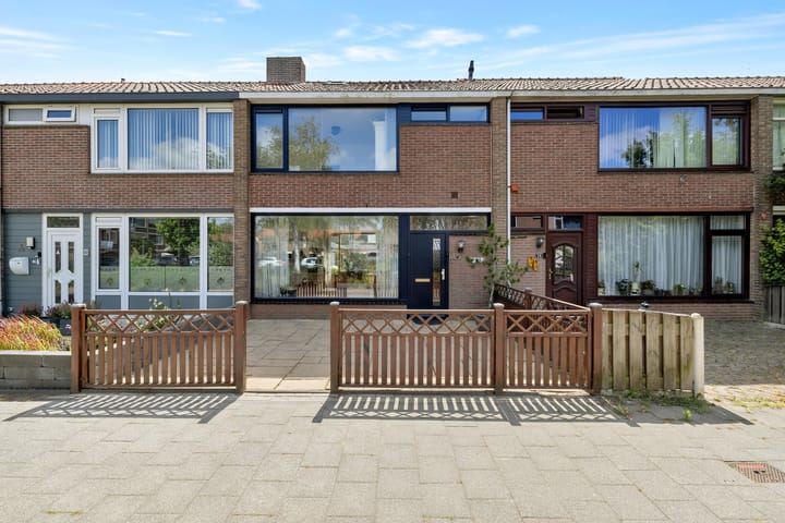 Abelenlaan 38 en Rozenburg foto