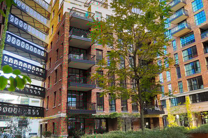 Abraham Tuschinskistraat 7 in Rotterdam foto