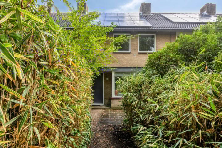 Abraham van der Hulstln 27 in Bennebroek photo