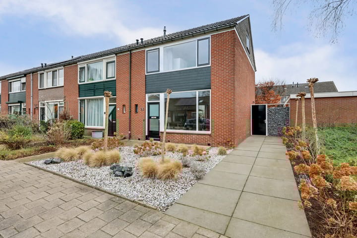 Acacialaan 53 in Winterswijk foto