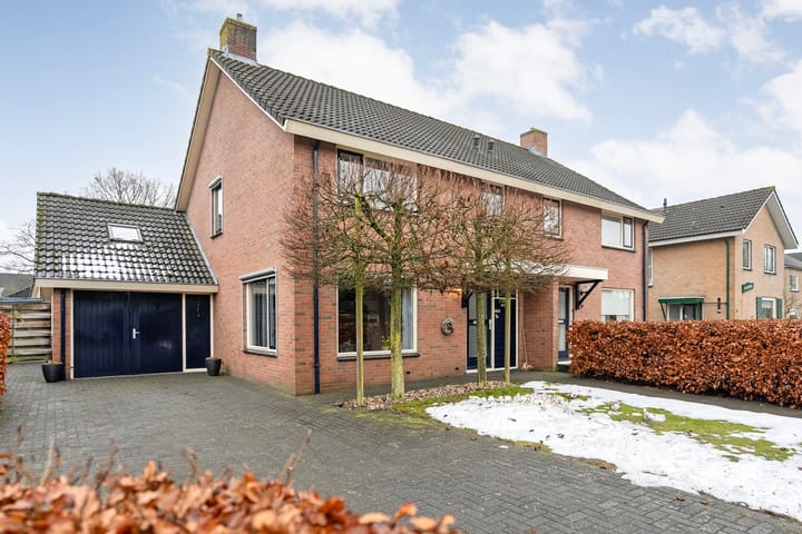 Photo of property Acaciastraat 1A, Nieuwleusen