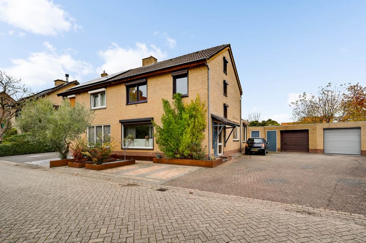 Photo of property Achter de Kruiskapel 24, Grevenbicht