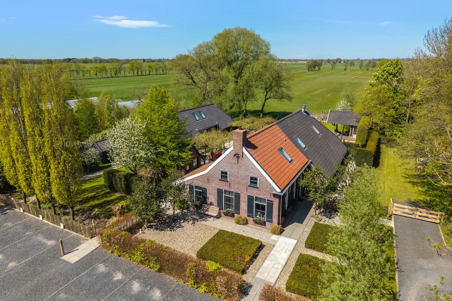 Achtersteweg 6 dans Roderwolde
