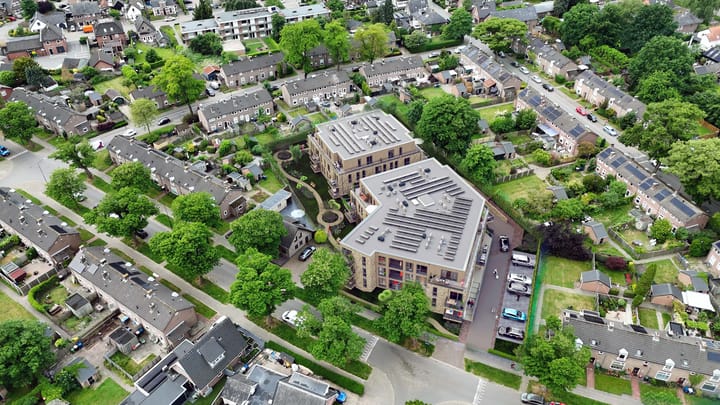 Adelaarslaan 22-29 in Apeldoorn Foto