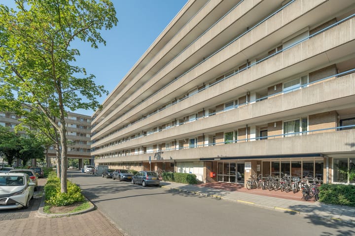 Aert van Neslaan 432 in Oegstgeest Foto