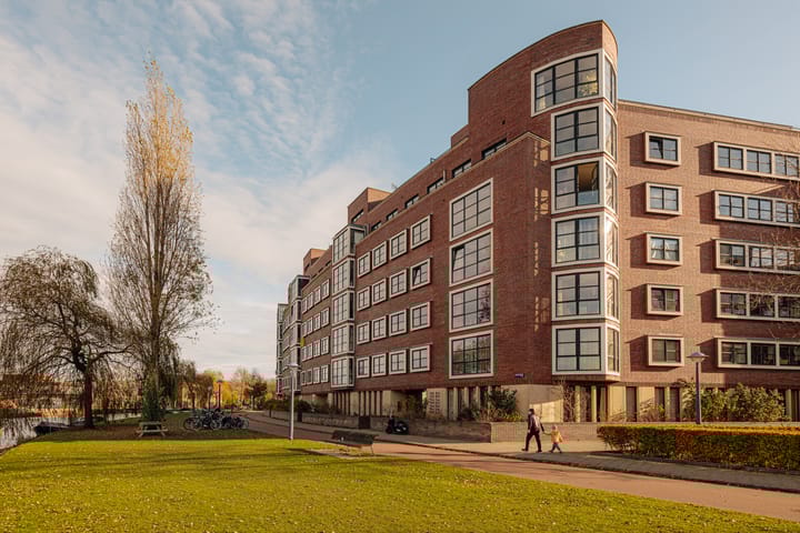 Afroditekade 175 in Amsterdam photo