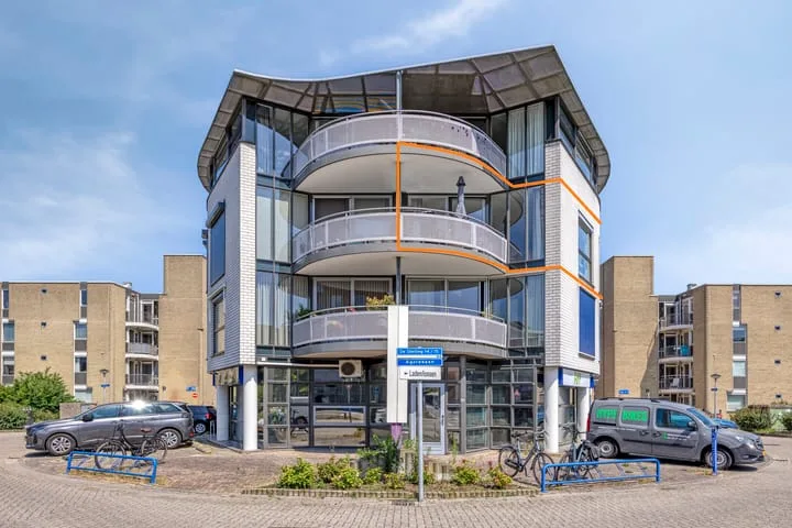 Agorabaan 35 in Lelystad