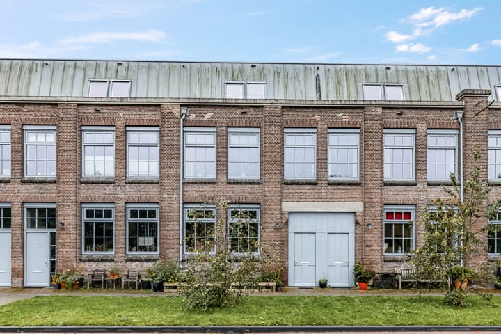 Akulaan 54 dans Ede photo