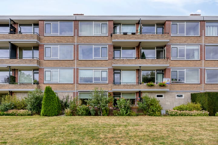 Albardastraat 142 in Apeldoorn