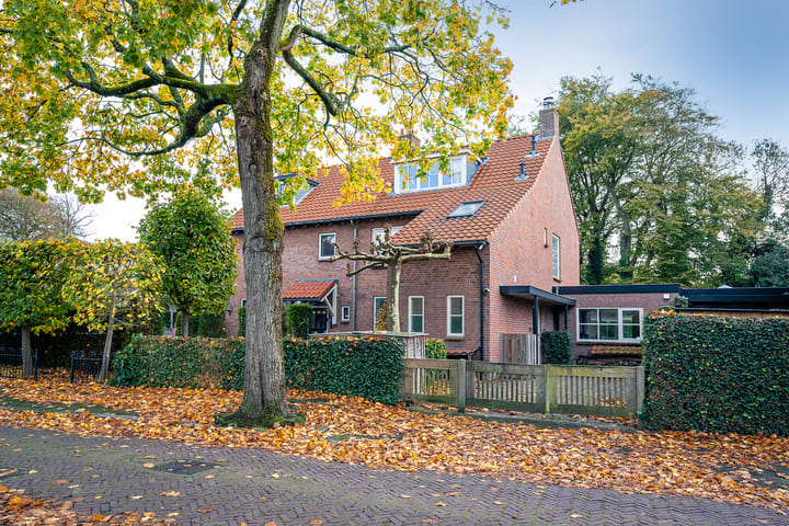 Alberdingk Thijmlaan 3 dans Heemstede photo