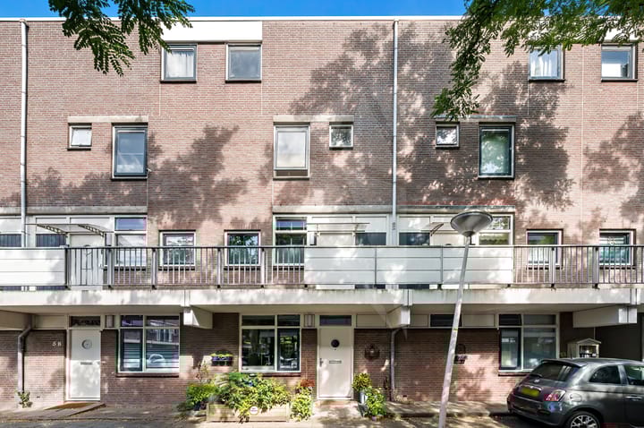 Albert Rousselstraat 46 en 's-Gravenhage foto