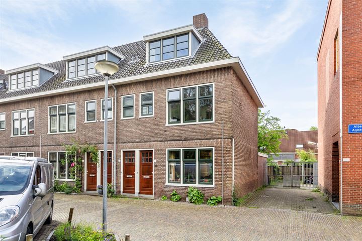 Albertine Agnesstraat 8 in Groningen Foto
