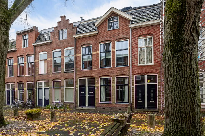 Photo of property Albertstraat 15, Groningen