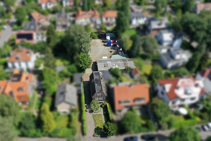 Albertus Perkstraat 64 in Hilversum foto