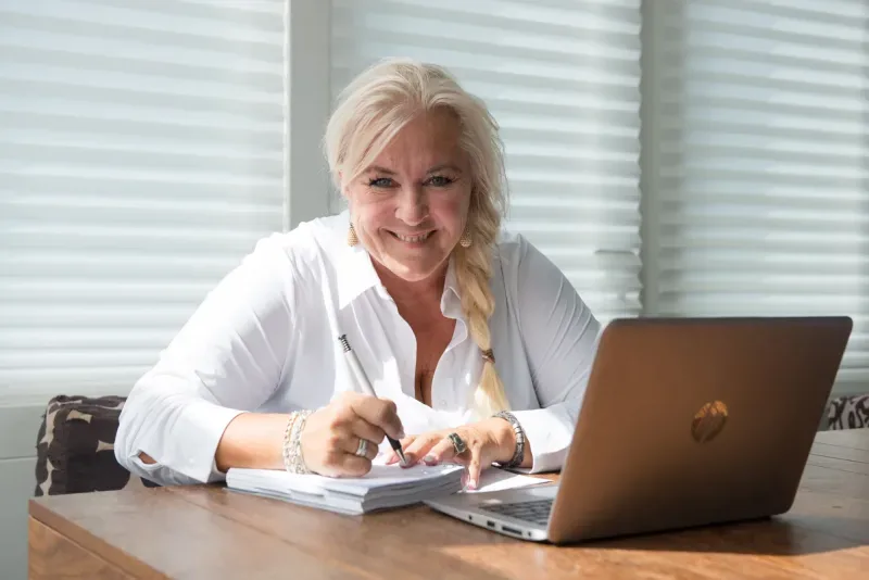 Photo de bureau de Alexa Housing