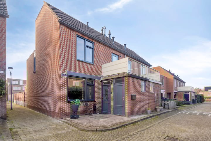Photo of property Alholm 18, Hoofddorp