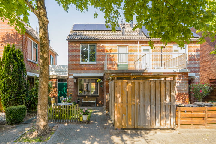 Alholm 46 en Hoofddorp foto