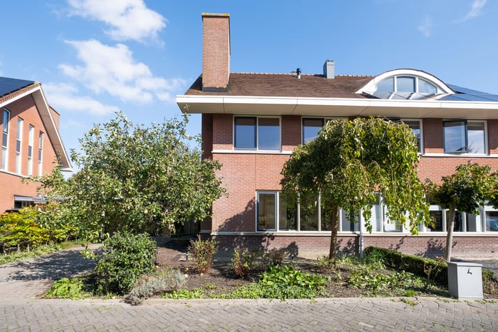 Alida Buitendijk erf 5 in Heerhugowaard photo
