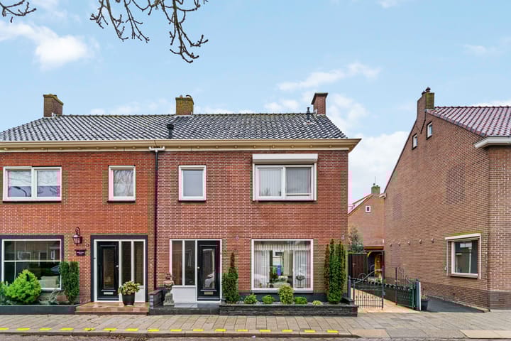 Almerelaan 10 dans Urk photo