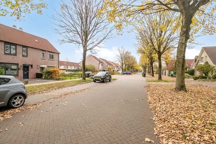 Almereweg 13 Zeewolde thumbnail 4