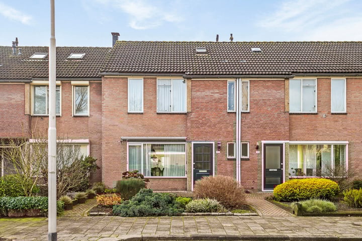 Alpenlaan 217 en Tilburg foto