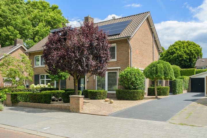 Alphenseweg 50 in Gilze Foto