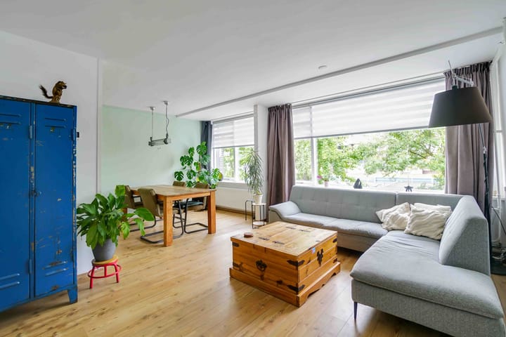 Alphons Diepenbrockhof 13 in 's-Gravenhage foto