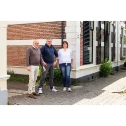 Logotipo Alpina Apeldoorn (voorheen Boers Makelaars)