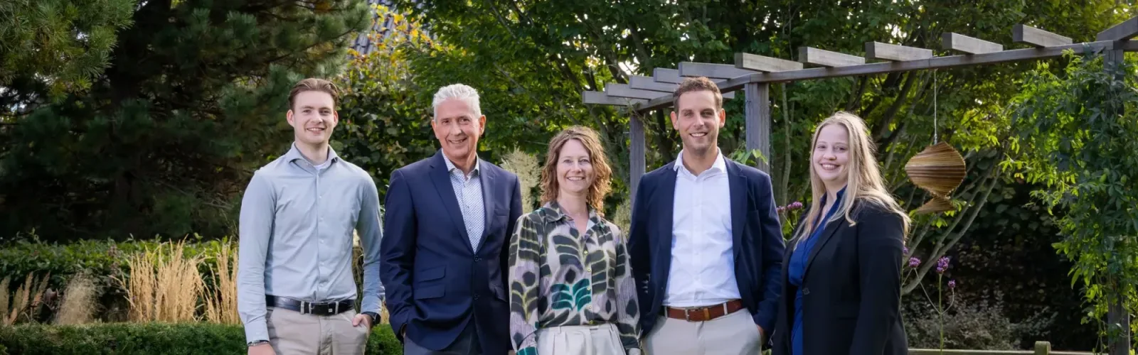 Team foto van Alpina (Voorheen Verheul Makelaardij)