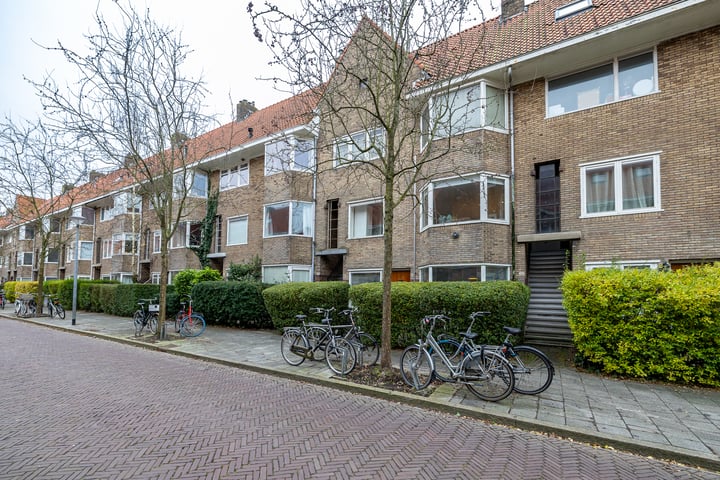 Ambonstraat 22 in Groningen foto