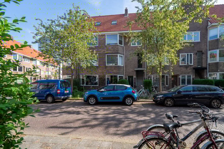 Ambonstraat 25 in Groningen foto