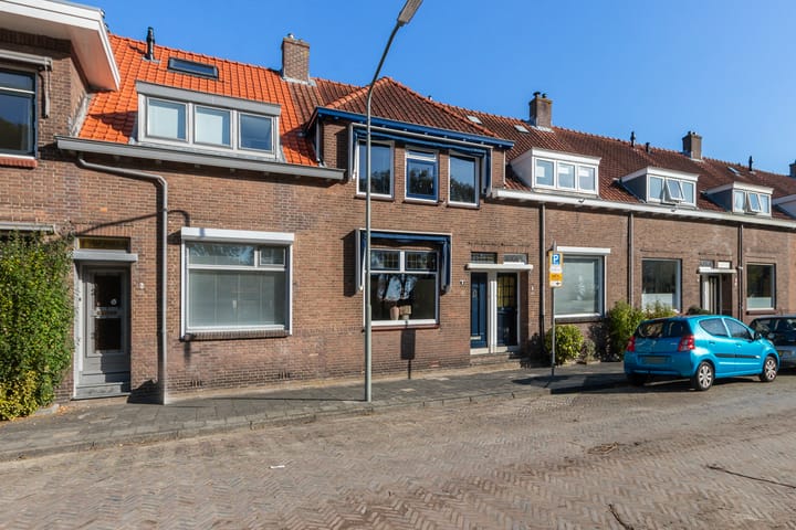 Ambonstraat 6 dans Dordrecht photo