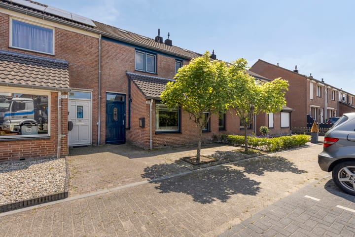 Ambrozijnberg 113 in Roosendaal